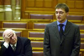 Kezdőlap összes videó rogán antal hátizsákjából kikandikál a nagy páros. Igy Epitkezett Orban Felfedezettje Rogan Antal Palyajanak Titkos Tortenete I