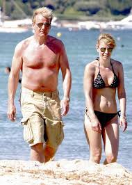 A Rather Tubby Gordon Ramsay Strolls The Beach In St Tropez Gordonramsay 2008 St Tropez G Man Gordon Ramsay
