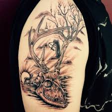 She has tattoos all over her body, but there are some very interesting choices for those that can be placed on her face. Girl Hunting Tattoos