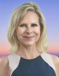 Monique Pate's Instagram, Twitter & Facebook