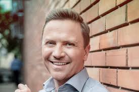 Rtl klub, tv2, film+, cool, viasat 3, mozi+, supertv2. 19 Ev Utan Otthagyta Az Rtl Klubot A Musorvezeto A Tv2 Hoz Szerzodott Hazai Sztar Femina