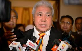 Nurul Izzah denies taking private jet to perform haj with husband