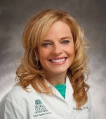 Amy Vallejo's Instagram, Twitter & Facebook