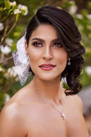 Tropicana." Vamos celebrar o Mês da Noivas em um editorial com peças  exclusivas de Saulo Spoljarick