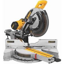 Epingle Par Arvin Dookhee Sur Outillage En 2020 Scie A Onglet Outils Dewalt Scie A Onglet Radiale
