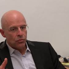 Roberto Keller (Claro)