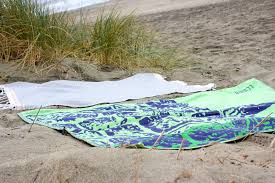 Take a towel and a small pillow, then fold the towel over it to determine how large to cut the pillow piece. Best Beach And Surf Gear Umbrellas Chairs Surfboards 2021 Reviews By Wirecutter