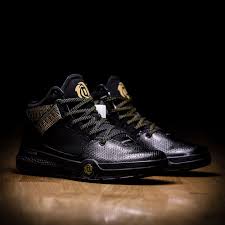 Adidas Basketball Shoes Black And Blue Adidas D Rose 773 Iv Black Gold D69592 Adidas Basketball Shoes Shoes Basketball Shoes All Black Sneakers