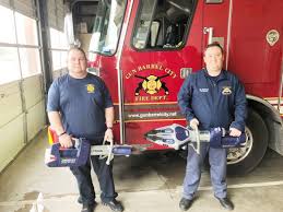 Jaws of life is a one man experimental project created by nicolas amara. Gun Barrel City Firefighters Buy Jaws Of Life Local News Athensreview Com