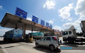 Kadar tol kereta malaysia ke singapura. Kadar Tol Plus Lebih Murah Mulai Tengah Malam Ini Suara Merdeka