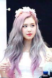 Top Ten Best And Charming Hairstyles Of Blackpink Rose The Biz Style Blackpink Rose Rose Cute Hair Styles
