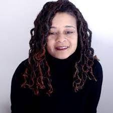 Shari Noland (@sharinoland)