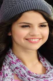 The Multifaceted Star: Gomez 🌟 Wallpaper