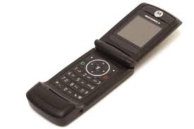Motorola W220 Photos - PC World New Zealand