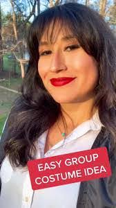 Selena Ellison's Instagram, Twitter & Facebook