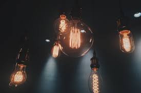 Ataupun di ruang keluarga atau ruang tamu untuk dijadikan lampu hias dan penerangan saat malam hari. 11 Lampu Hiasan Terkini Untuk Dalam Luar Rumah Di Malaysia 2021