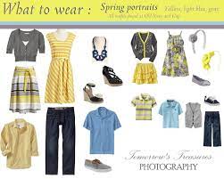 What To Wear For Your Outdoor Spring Portrait Sessions I Love This Combo Of Yellow Light Family Picture Outfits Family Photo Outfits Family Portrait Outfits