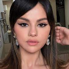 Check spelling or type a new query. 60s Inspired Cat Eye Makeup Tips That Are So Easy To Copy Who What Wear