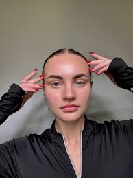 Hi facebool family ! I'm looking for eyebrow models this Wednesday,  Thursday, and Friday. Please message me if you're interested.