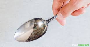 Silber Putzen Mit Hausmitteln So Geht S Einfach Und Preiswert Silber Reinigen Natron Anwendung Hausmittel