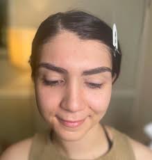 Swipe through to see my babe and fellow bartender Shannon who normally  doesn't wear makeup trust me to do a soft glam for a wedding she's  attending. 😍 #syracusemakeupartist #softglam #weddingmakeup #makeupartist #