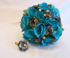 Fall is a season about celebrating natural beauty, and a fall wedding is an opportunity to do the same. Camo Wedding Bouquet Off 78 Buy