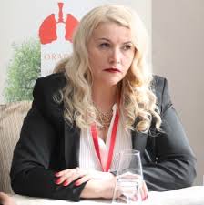 Ovidiu liviu dănănae (born 26 august 1985) is a romanian former footballer who played as a right back for teams such as: Ovidiu Fira Mladinescu Oradeapress