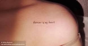 Wir weiterhin die einführung, um ihnen die beliebtesten designs im tätowierung, heute möchte ich also mit euch teilen pfeil tattoo ideen, die perfekt für kreative und ehrgeizige personen. Forever In My Heart Tattoo On The Left Shoulder
