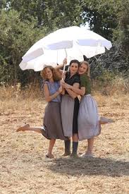 Τι αποκάλυψε για την δρόσω; Danah Mixalakh O Gamos Sth Syro Me Melisses Kai To Diplo After Wedding People Amp Style Eidhseis