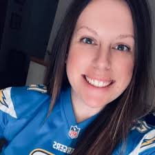 Samantha Lilley's Instagram, Twitter & Facebook