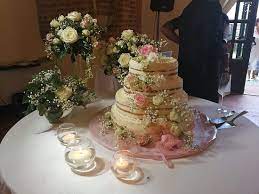 Torte decorate con fiori freschi. Naked Cake Crema Chantilly E Frutti Di Bosco Decorata Con Fiori Freschi Picture Of Pasticceria Durighello Turin Tripadvisor