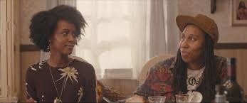Reflecting on a string of thanksgivings from the 90's, denise faces the reality of her sexuality and struggles to come out to her family. This Episode Of Aziz Ansari S Tv Show Holds 5 Beautiful Truths About Thanksgiving Upworthy