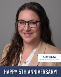 Congratulations to our very own Grace Ledbetter for 10 Years with Holladay!  🎉 Grace Ledbetter returned to our Nashville office in 2016 after working  for us from 2013-2014. She has held various