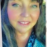 Dawn Pringle's Instagram, Twitter & Facebook