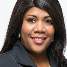 Loretta Maher's Instagram, Twitter & Facebook