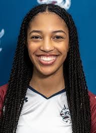 Alexandra Macaskill's Instagram, Twitter & Facebook