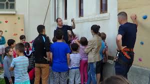 Hotelul floare de colț situat în inima bucovinei este alegerea perfectă pentru oricine caută șarm, liniște și natură. Jandarmi Nemteni La Tabara Floare De Colt Din Durau C