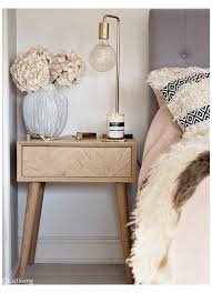 Pin By Sahaara B On Girl Bedroom Designs In 2020 Side Table Decor Bedroom Side Table Decor Side Table Decor Living Room