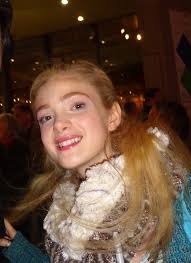 Elena Kampouris - Wikipedia