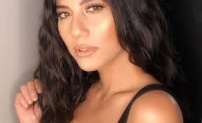 Chris Beyer's Instagram, Twitter & Facebook