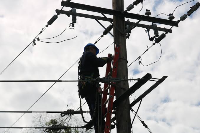Extienden plazo para legalizar conexiones eléctricas en Barú