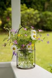 Vintage Einmachglas Als Gartendeko Fur Wiesenblumen Und Kleine Blumenstrausse Vintage Garden Decoration Mason Jar For Wiesenblumen Garten Deko Balkon Blumen