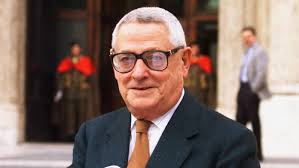 Pasquale Laurito: dalla Costituente allo scoop sulla tv, e quella volta con  Mastroianni... L'incredibile vita della "Velina Rossa"