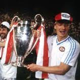 Advantage benfica in battle of european champions. 1988 Final Shoot Out Psv Vs Benfica Uefa Champions League Uefa Com