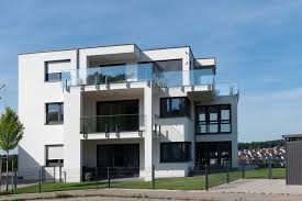 Wenn sie in der westschweiz immobilien kaufen möchten und für sie oder ihre kinder das französische als hauptsprache attraktiv ist, sind sie bei wohnungen und häusern in neuenburg genau an der richtigen adresse. Erfolgreich Vermittelt Kapitol Immobilien Immobilien Kauf Und Verkauf