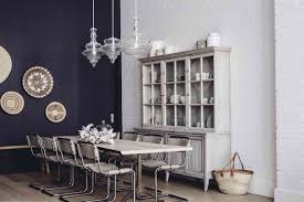 Brimming with contemporary appeal, its three 40w bulbs (not included) are highlighted by geometric openwork metal shades. 26 Dining Room Light Fixture Ideas You Ll Want To Copy