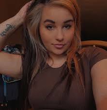 Shannon Kimble's Instagram, Twitter & Facebook