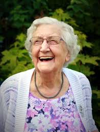 Jane Knowlton (nee Petrie) Obituary