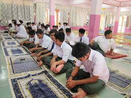 Kami warga smk bandar baru salak tinggi dengan penuh azam dan iltizam berikrar dan berjanji akan melaksanakan dasar pendidikan kebangsaan. Solat Jumaat Pertama Di Surau Smk Bbst Smk Bandar Baru Salak Tinggi