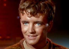 Interviewer: How do you think you look as Nigel Thornberry? Tim Curry: I  think he looks great. He looked like a sort of WWII fighter pilot. I: You  saw the picture of